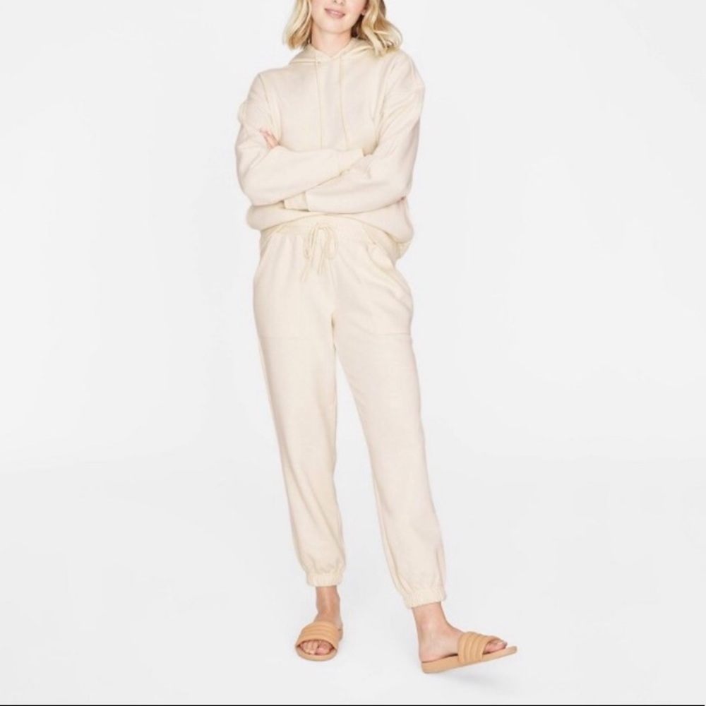 Universal Thread Cream High Rise Jogger - Picture 2 of 6
